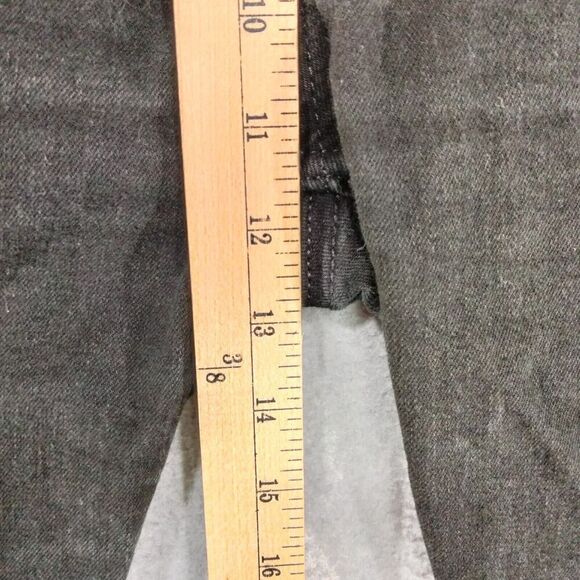 Levis Jean Shorts Mens Sz 38 x 9" Denim Black Cut Off Bermuda  Relaxed Denim - Picture 5 of 11